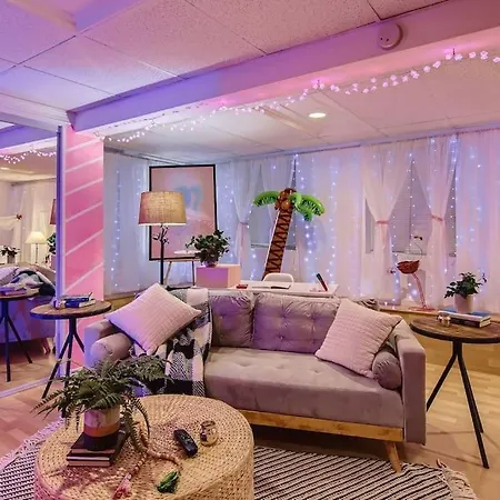 Barbie'S Dream Apt In The City Sacramento Exterior photo
