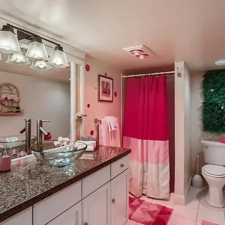 Barbie'S Dream Apt In The City Sacramento Exterior photo
